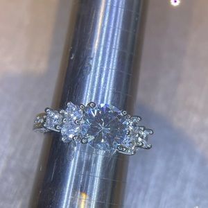 3 stone ring, Sterling silver stamped .925 ring, Size 6